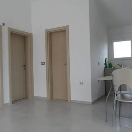 With A Pool Mountainview Near The Sea! Apartment *
